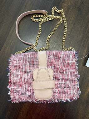 Banana Republic Crossbody Purse In Pink Fringed Large French Tweed Gold Chain